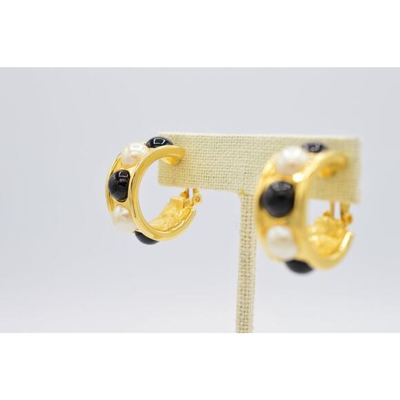 Givenchy Vintage Cabochon Clip Earrings Gold Black White Pearl Signed 1980s BinZ - Picture 3 of 12